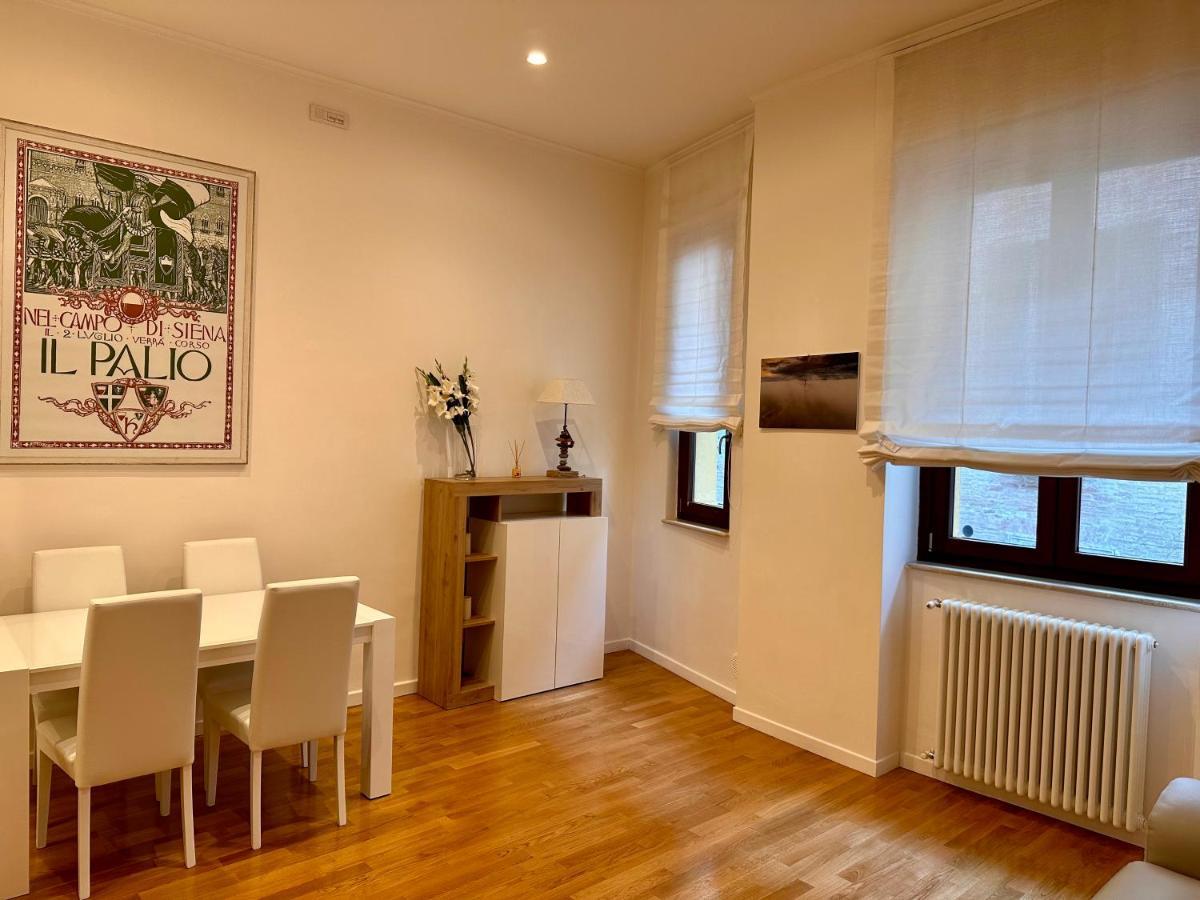 Sisters' Home - Appartamento Nel Centro Storico Con Terrazzo, Aria Condizionata E Vasca Da Bagno Сиена Екстериор снимка