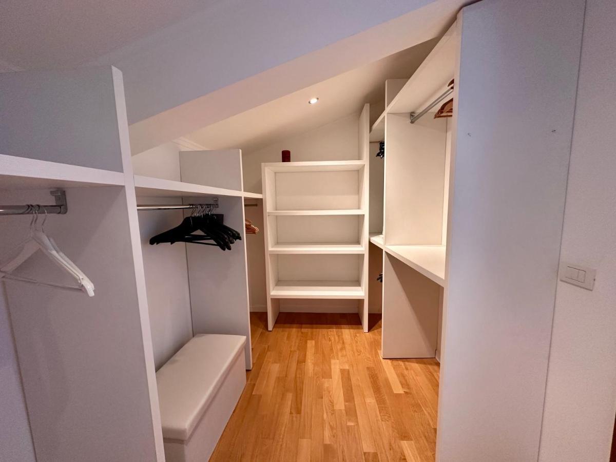 Sisters' Home - Appartamento Nel Centro Storico Con Terrazzo, Aria Condizionata E Vasca Da Bagno Сиена Екстериор снимка