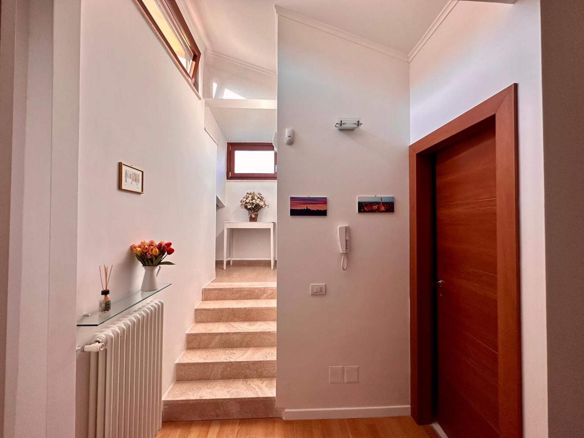 Sisters' Home - Appartamento Nel Centro Storico Con Terrazzo, Aria Condizionata E Vasca Da Bagno Сиена Екстериор снимка